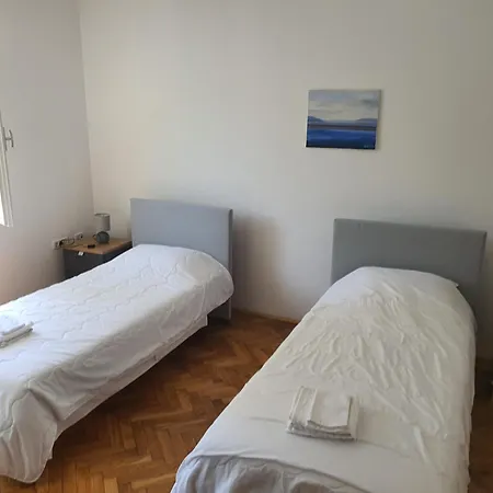 Apartment Monte Zaro Pula